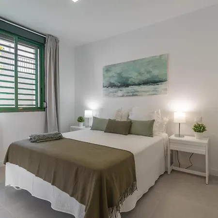 Go2tenerife Apart'jara Pool View & At 5 Min * プラヤ・デ・ラス・アメリカス